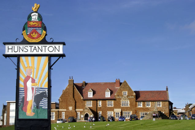 Hunstanton Town Sign and Golden Lion